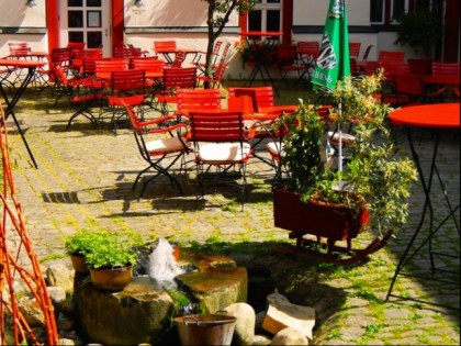 照片: Wei&amp;szlig;e M&amp;uuml;hle