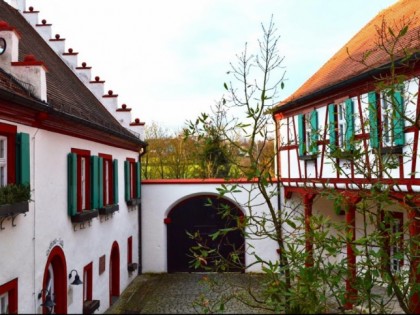 照片: Wei&amp;szlig;e M&amp;uuml;hle